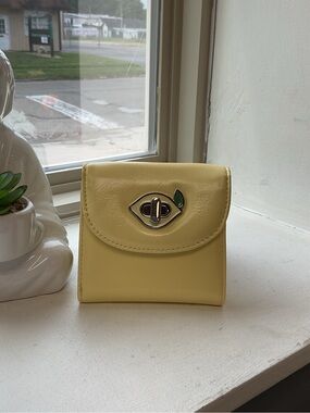 Madden Girl Lemon Yellow Compact Wallet with Leaf Turn-Lock